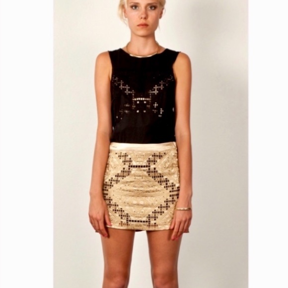 ❤️’Three of Something’ Australian brand. Gold & Black cutout Mini- Skirt ❤… - Picture 3 of 11